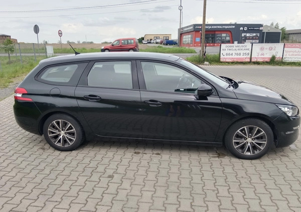 Peugeot 308 cena 25500 przebieg: 212000, rok produkcji 2014 z Szamotuły małe 379